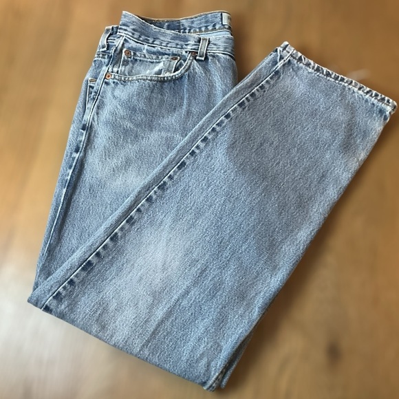Vintage Levi’s 550 Relaxed Fit Jeans 32” x 30” Labeled 34” x 32” - Picture 1 of 12